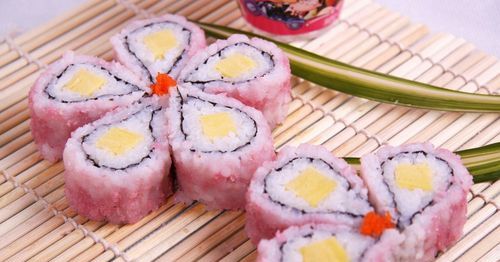 做寿司都需要什么材料?