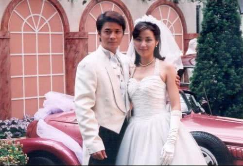 演僵尸一举成名，和老婆相恋16年结婚19年，现54岁快被遗忘