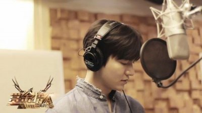 ​电影赏金猎人主题推广曲MV公开 羽泉李敏镐《奔跑》歌词试听