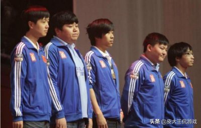​LPL赛区刚成立时有8支战队，现在还剩下几支？你还记得他们吗？