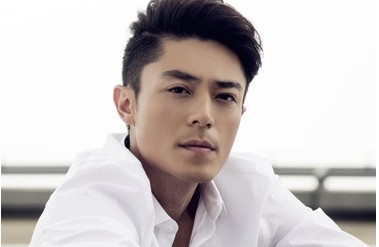 “老干部”霍建华的百变发型，男神气质就要从“头”做起~