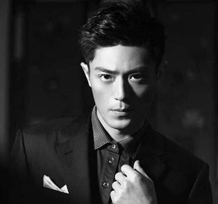 “老干部”霍建华的百变发型，男神气质就要从“头”做起~