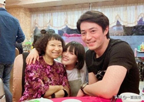 爱情电影——《大约在冬季》