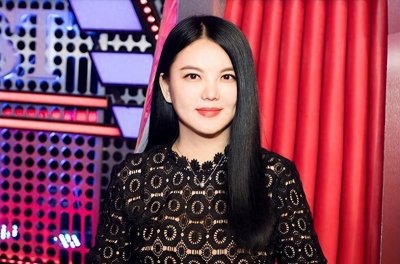 ​第二个李湘出现了！霍思燕和老公现身电影首映礼，身材发福不焦虑