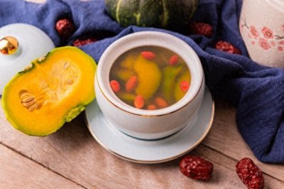 ​让您产后焕发光彩：金牌月子餐食谱大全