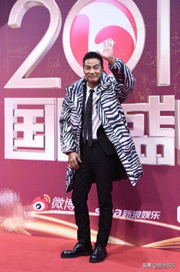 2019国剧盛典红毯：女星斗艳、男星比帅