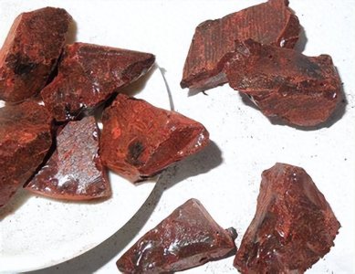 ​吴邪的血为什么可以辟邪？