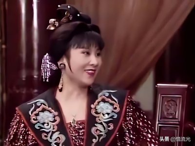 ​《新白娘子传奇》里的二奶奶，凭什么那么好命？