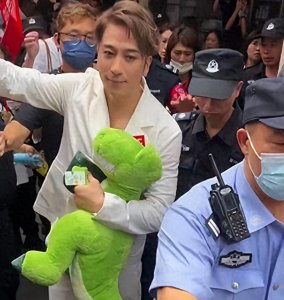 ​男星拍戏生理反应，尺度大爆发，惊爆全网！