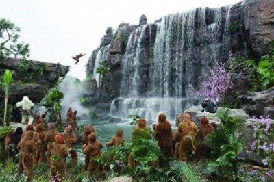 ​《西游记》中群猴欢聚水帘洞，看似杂乱无章，其实个个身怀绝技