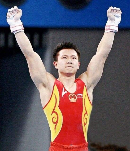 暗讽国足后道歉，陈一冰：里皮执教能力一流，天价年薪值得