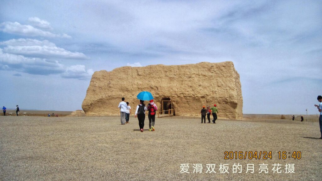 敦煌西线风景包括哪些_造型非常漂亮壮观风景