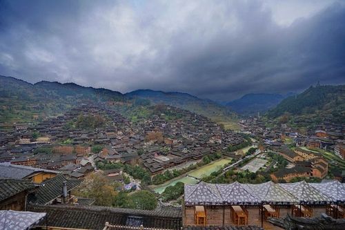 3、西江千户苗寨——苗寨风情画里小镇