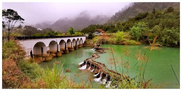 4、荔波——贵州三大高山湖泊之一（梵净山）