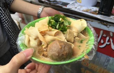 ​大连地道小吃美食，手把手教你做出好吃的“大连焖子”！