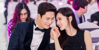 ​秋瓷炫结婚了吗(秋瓷炫和老公结婚照片)