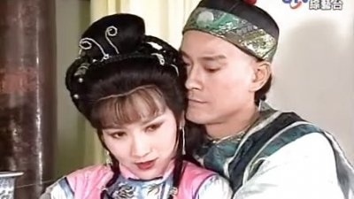 ​《戏说乾隆》主题曲《问情》，赵雅芝和郑少秋的绝妙搭配