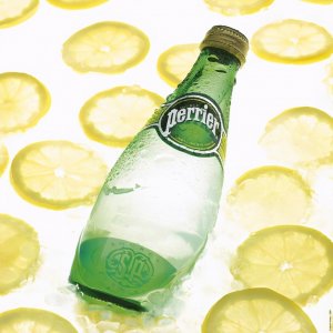 ​爆红水圈鄙视链王者——巴黎水是怎么变成年轻人的心头好？