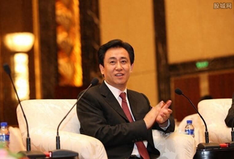 入股万科的四位大佬与他们的公司