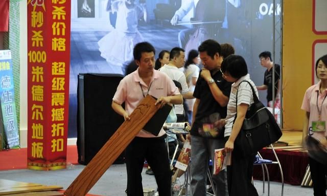 甲醛在衣服上会停留多久，买来的衣服洗一遍就安全了吗？图5