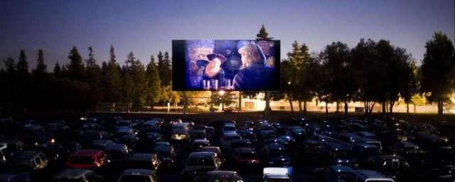 中国汽车影院为什么火不起来？汽车电影院投资要多少钱-