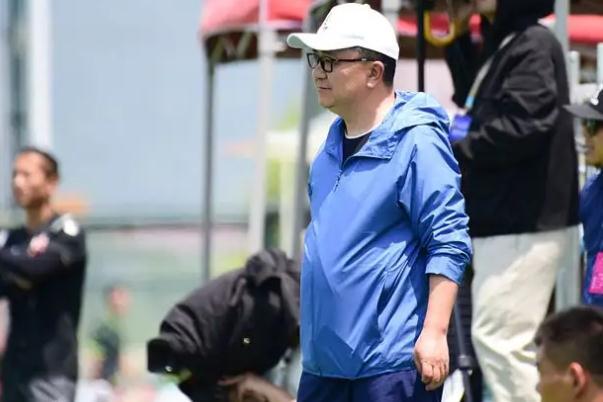 巩汉林呼吁在足球界开展清朗行动 足球有多少个六边形与五边形