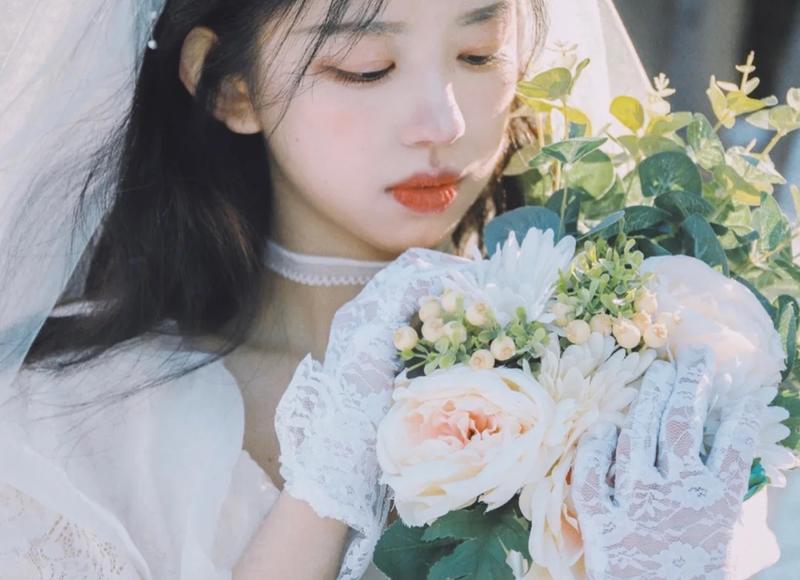 微信名女生简单气质，简单开心的微信名