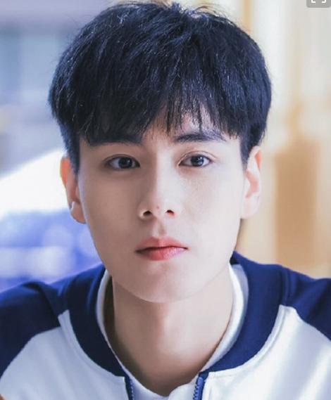 胡一天透露首次出演古装剧，有压力