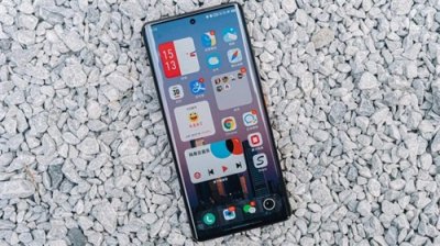 ​手机到底要不要贴钢化膜？老师傅这样说，这下终于懂了