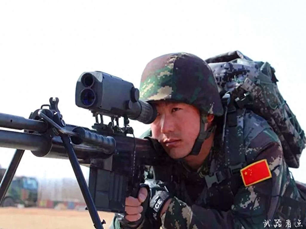 军事丨中国10式狙击步枪，整体实力还不错，堪称狙杀利器！