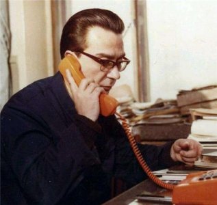 ​55年高考接近满分，却被清北拒收的混血男孩，最终成为了国家栋梁