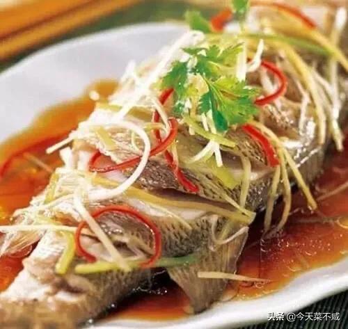 家常清蒸鲈鱼正确做法（你只需做对这6个步骤）(3)