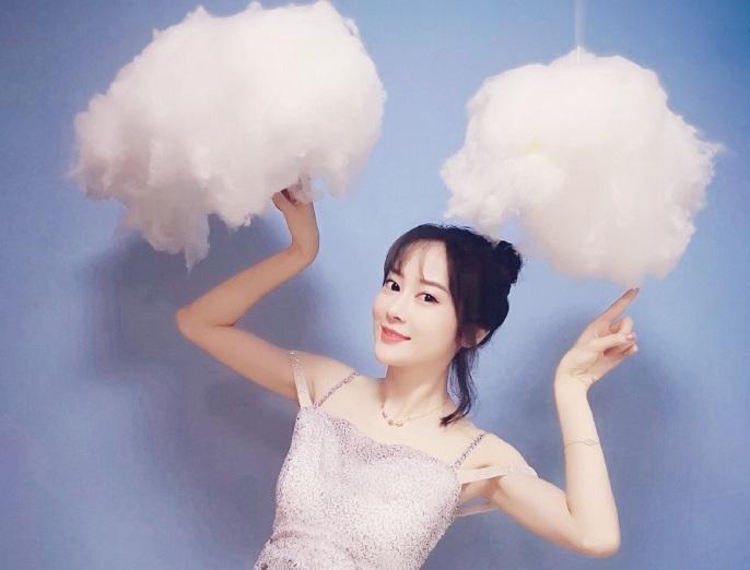 《巴拉拉小魔仙》中的“黑魔仙小月”, 时隔10年后美到认不出