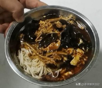 ​家庭版打卤面，做法简单又好吃，早上来一碗，精神满满一整天