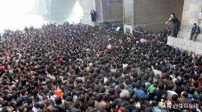 ​一组照片告诉你日本地铁真实情况！太难了