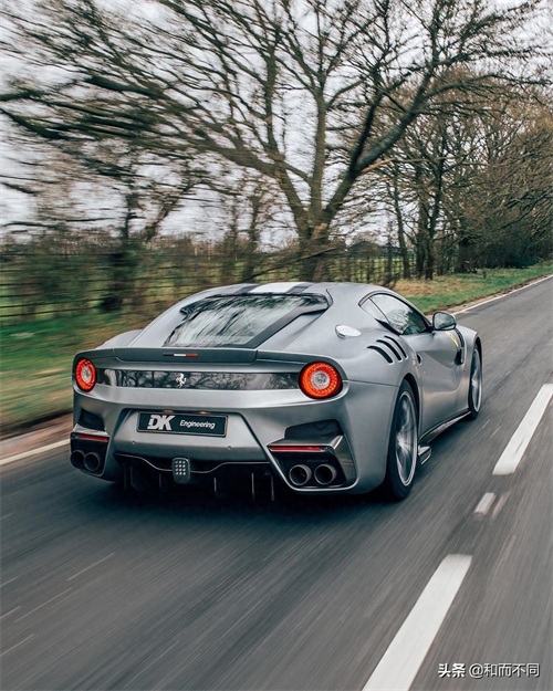 780匹的法拉利F12TDF,百公里加速2.9秒,开起来啥感觉?