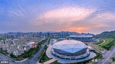 ​看，“钻石”来了！CBA复赛场馆之一青岛国信体育馆很漂亮很震撼