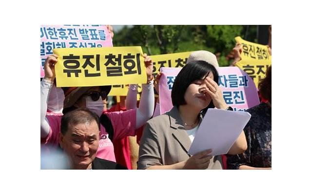 控制欲强的男友表现