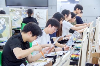 ​近几年，有机会新增一所公办的独立建制美术学院，上海美术学院！