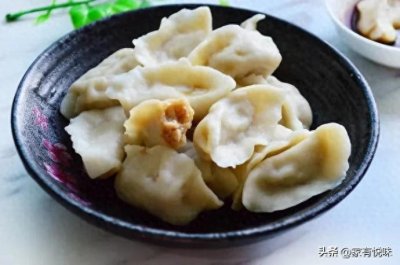 ​过年包饺子，莲藕水饺调馅技巧