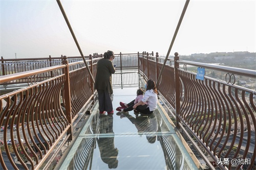 航拍白鹿原白鹿仓景区 建筑规模宏大业态丰富