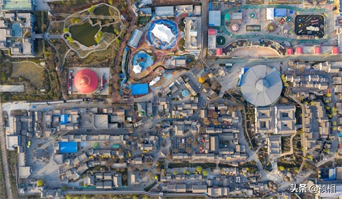 航拍白鹿原白鹿仓景区 建筑规模宏大业态丰富