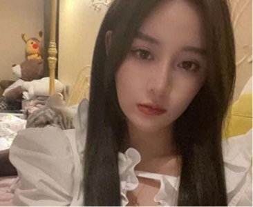 ​王者荣耀主播辣辣，不仅有着超强的技术，并且颜值高身材完美