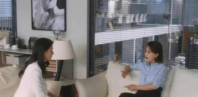 《无所畏惧》罗英子债务压身 罗英子离婚了吗？