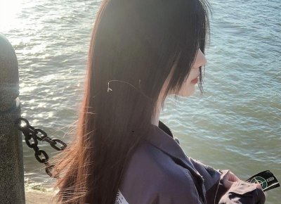 ​董璇小鲜肉，董璇被曝与小鲜肉约会后晒照要做回自己