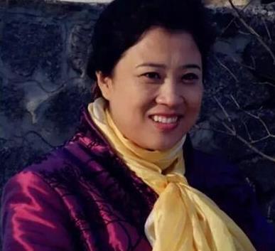 《正阳门下的小美女》中的女配角,错过赵本山,走出自己的路