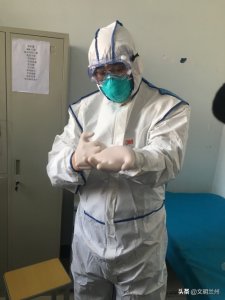 ​“白衣战士”贾斌：抗击疫情，传承着两代人的信念