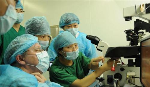 试管婴儿在子宫内的着床过程，有图有真相——看了真为准妈妈揪心