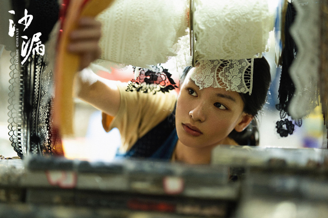 电影《沙漏》全国热映中 谢谢你出现在我的青春里