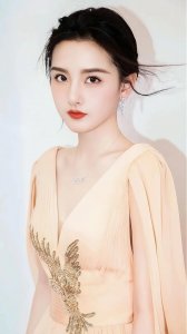 ​24K高清美人图～宋祖儿～邻家有女初长成